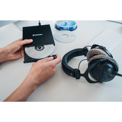 Verbatim USB-C/A externer Ultra Slim DVD±RW/-RAM/-DL Brenner (schwarz)